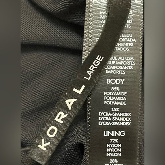 KORAL Elaine Infinity Sports Bra NWT Large - Picture 11 of 11